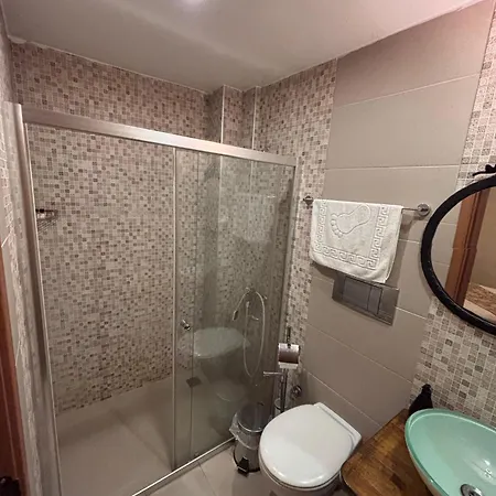 Beyaz Otel *