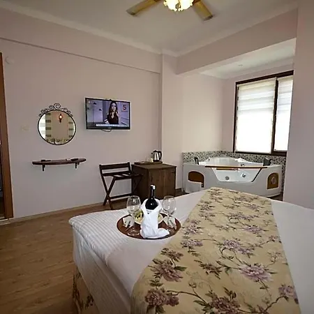 Beyaz Hotel