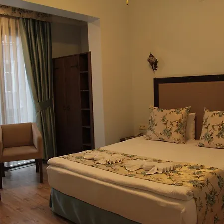 Beyaz Hotel *
